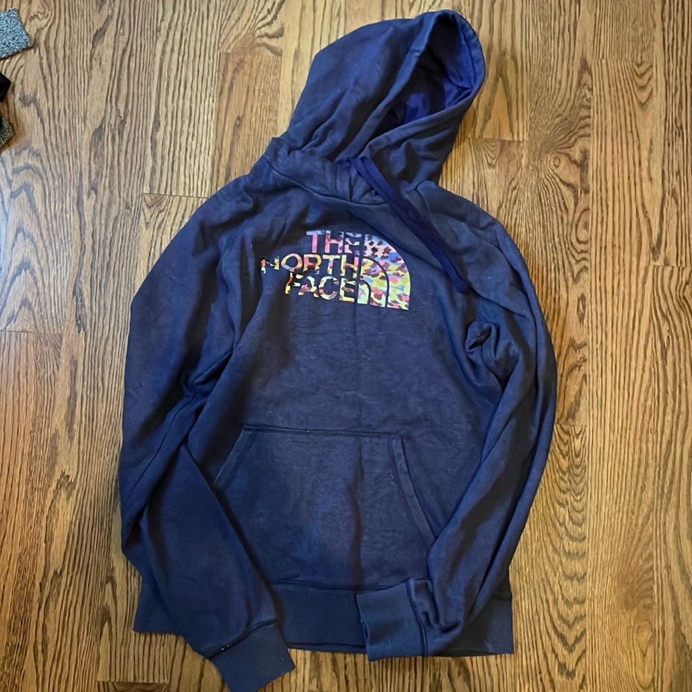 Women’s North face Hoodie Sweatshirt Size M